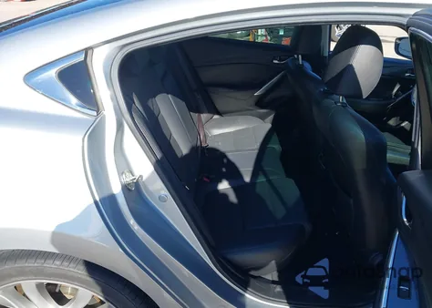 2017 Mazda Mazda6 Touring z USA, uszkodzony, nr VIN JM1GL1V58H1133384